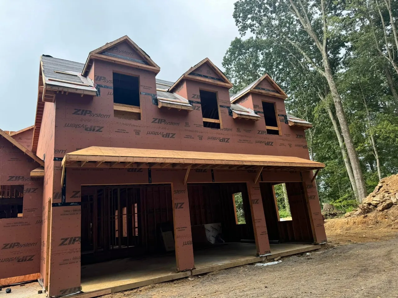 Segundo Construction & Paint team in Connecticut